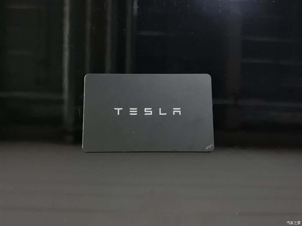 Tesla Model Y, 2023 19