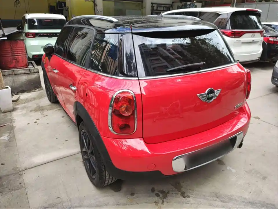 MINI COUNTRYMAN