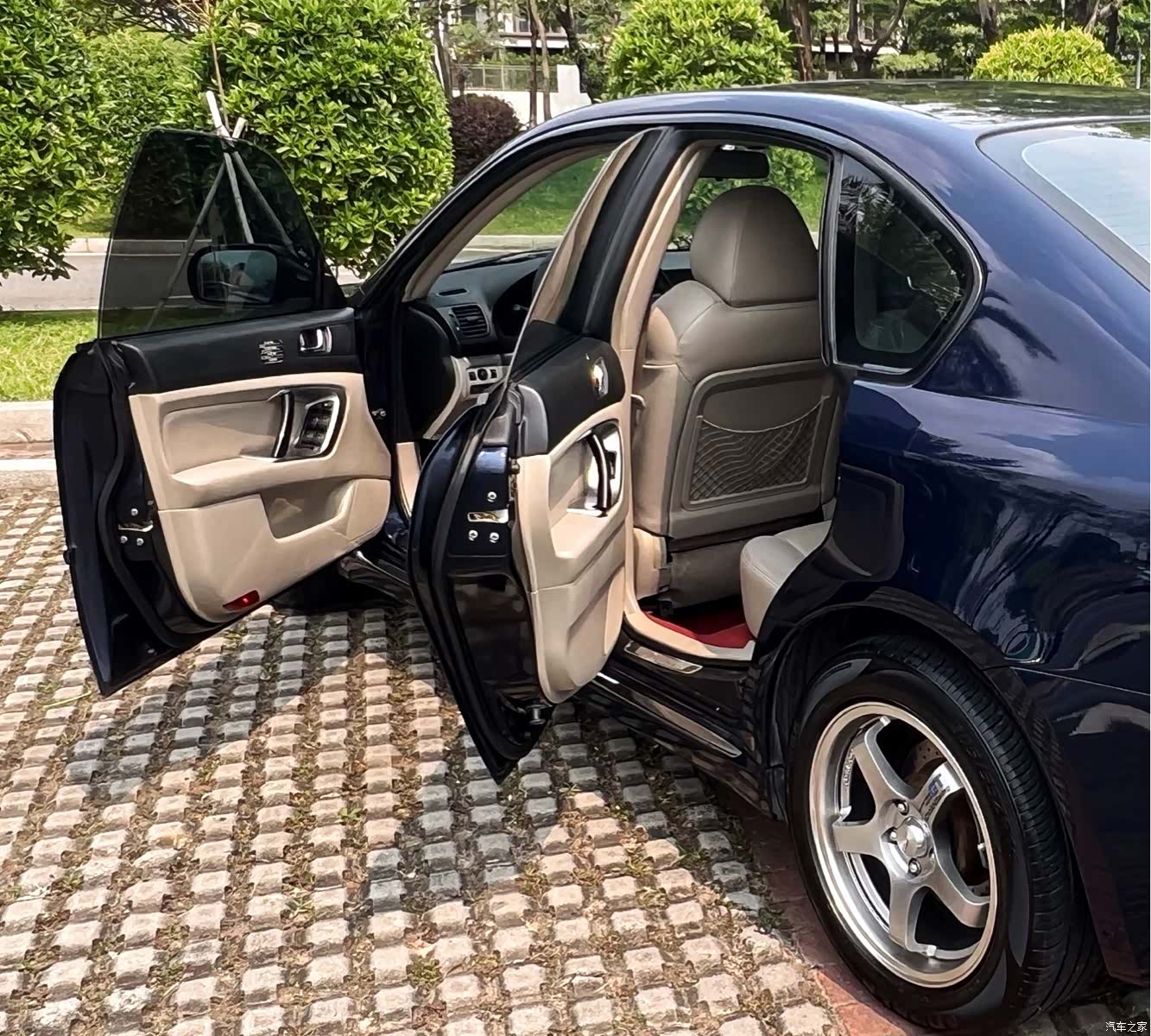 Subaru Legacy, 2009 13