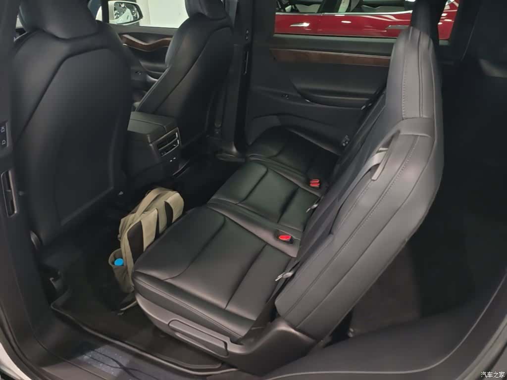 Tesla Model X, 2020 17