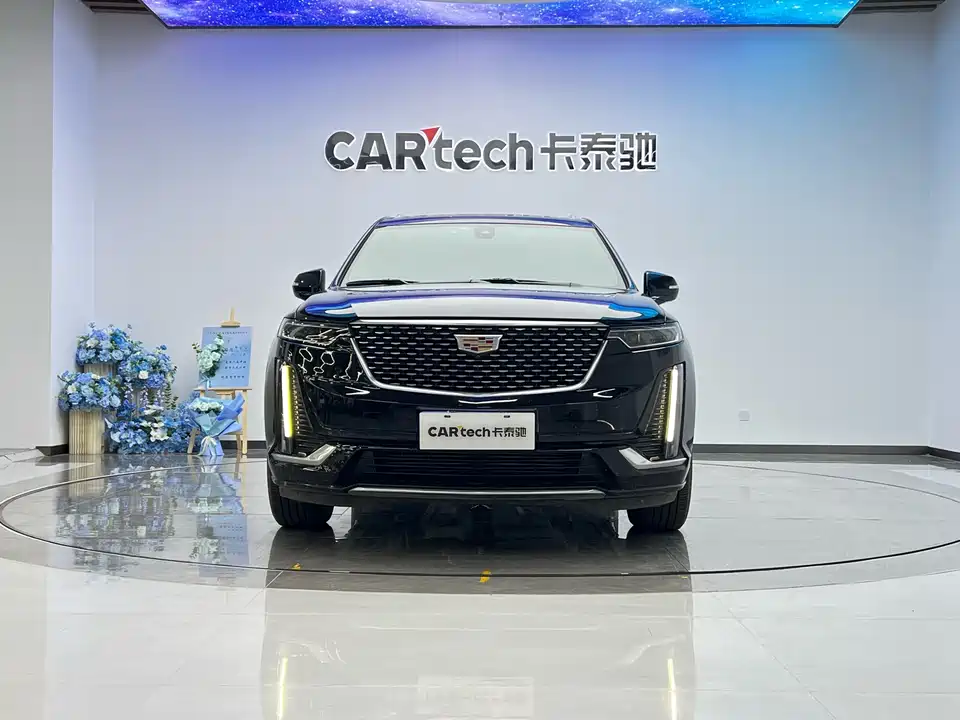 Cadillac XT6