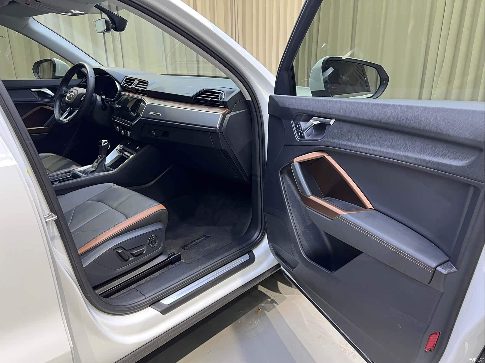 Audi Q3, 2022 8