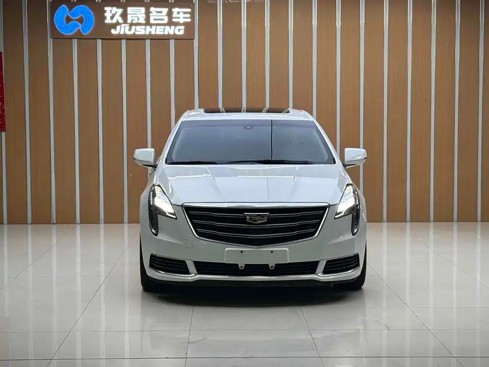Cadillac XTS