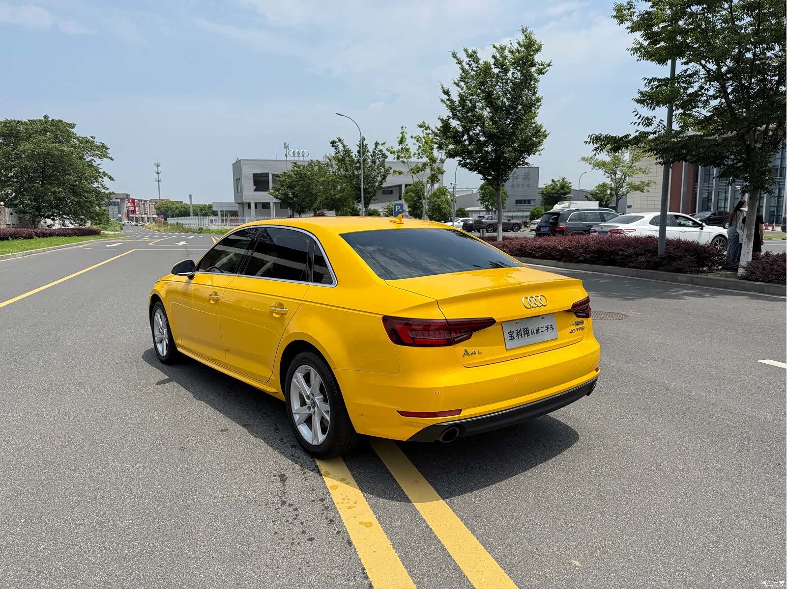 Audi A4L, 2018 8