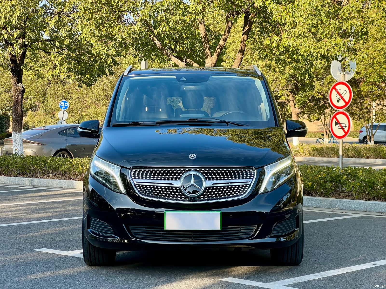 Mercedes-Benz V-Class, 2019 1