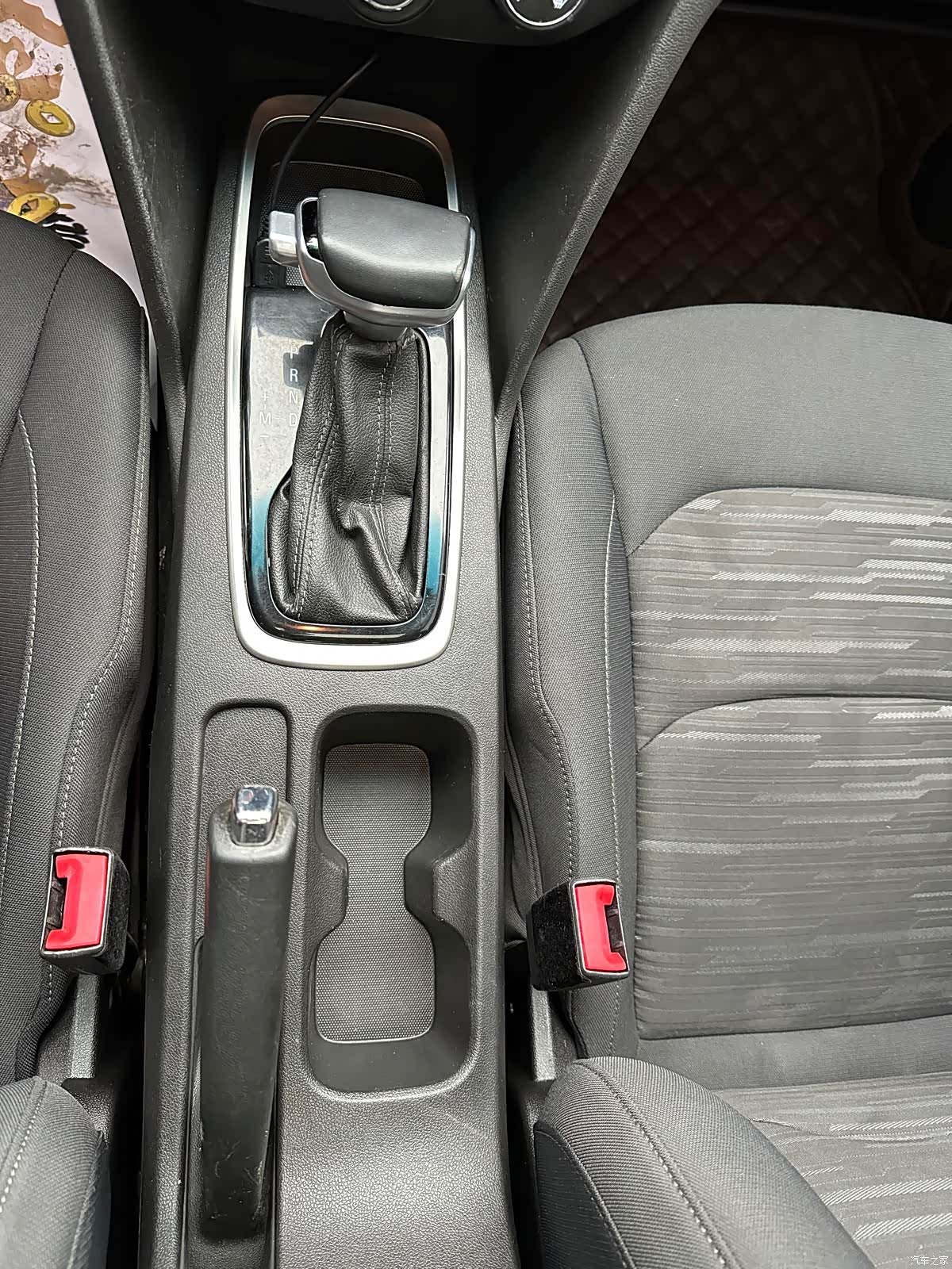 Chevrolet 320, 2018 9