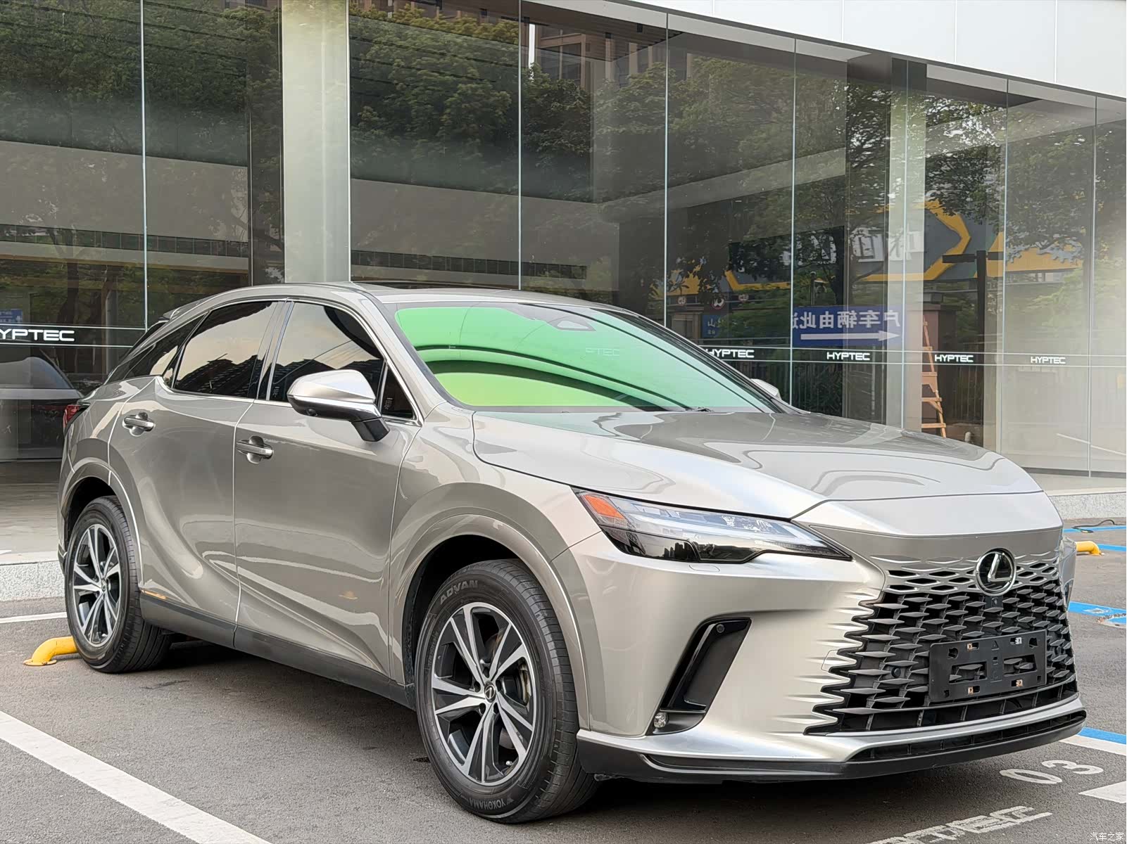 Lexus RX, 2023 3
