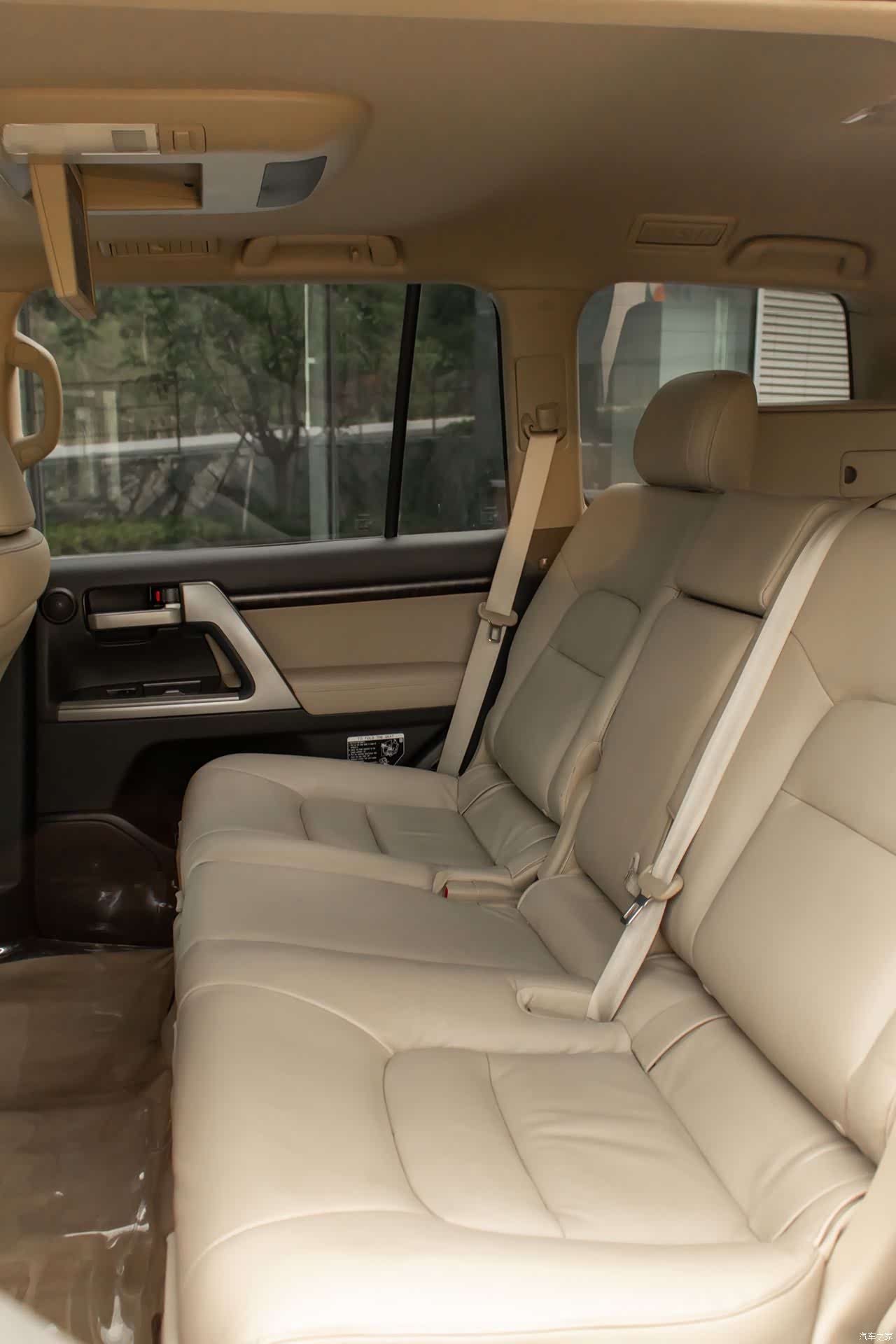 Toyota Land Cruiser, 2011 17