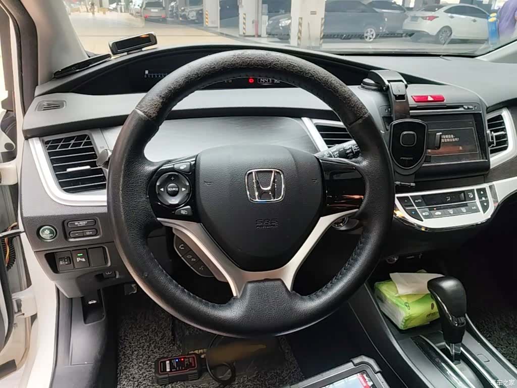 Honda Jade, 2015 11
