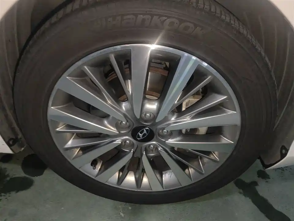 Hyundai Name picture