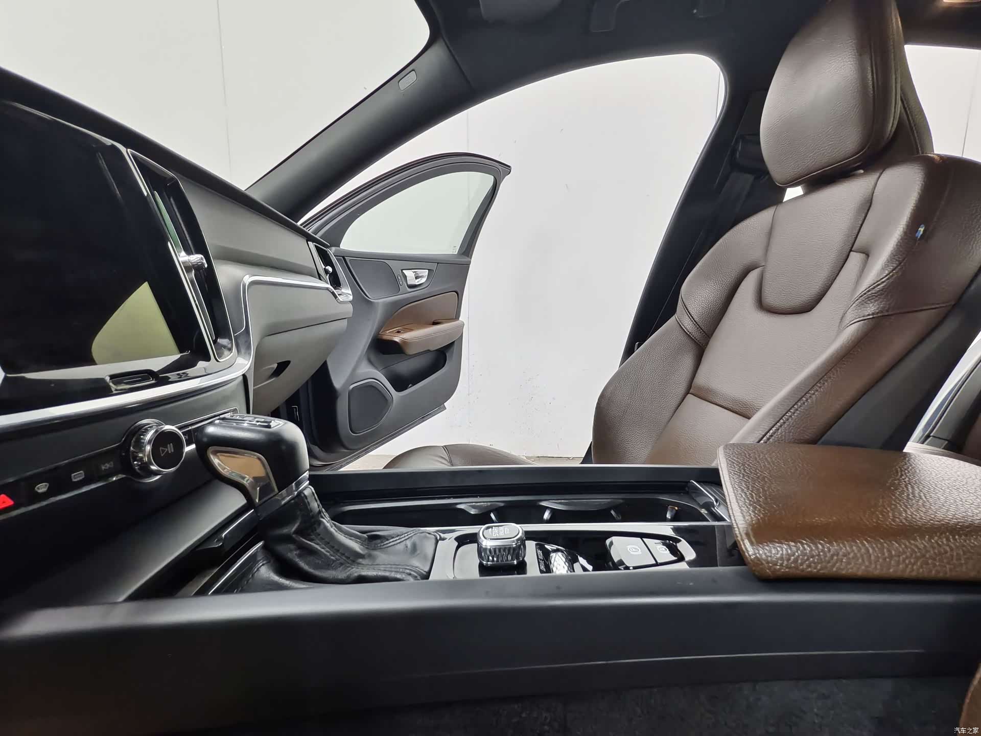Volvo S60, 2021 12