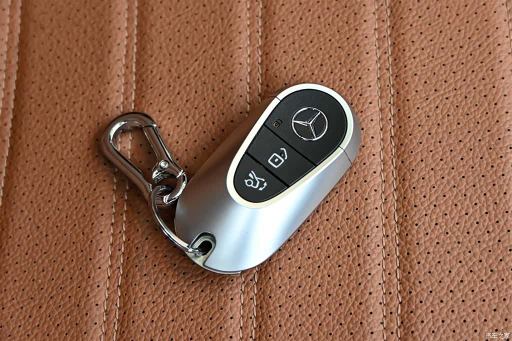 Mercedes-Benz GLC, 2023 37