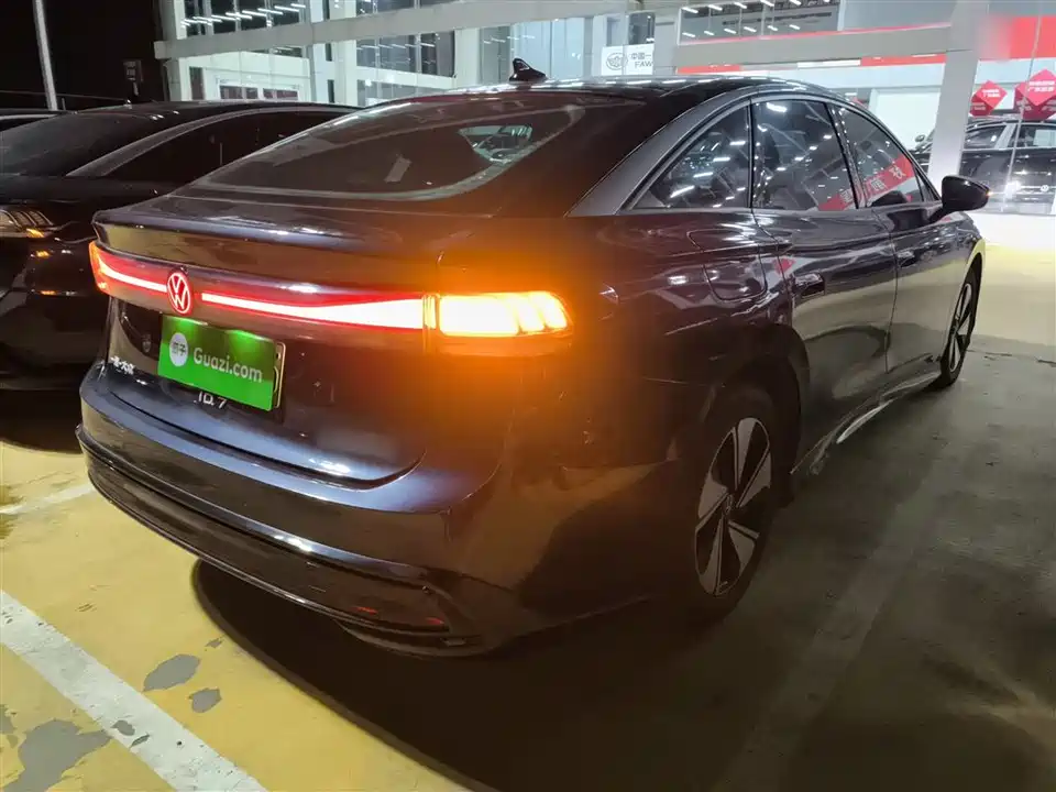 Volkswagen ID.7 VIZZION