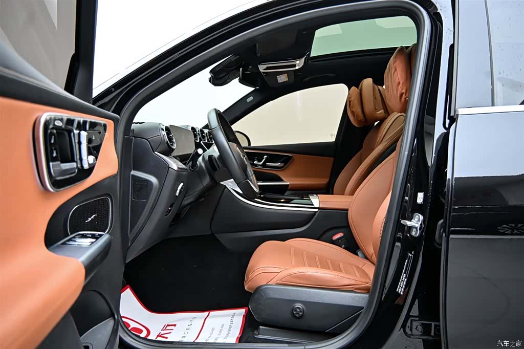 Mercedes-Benz GLC, 2023 11