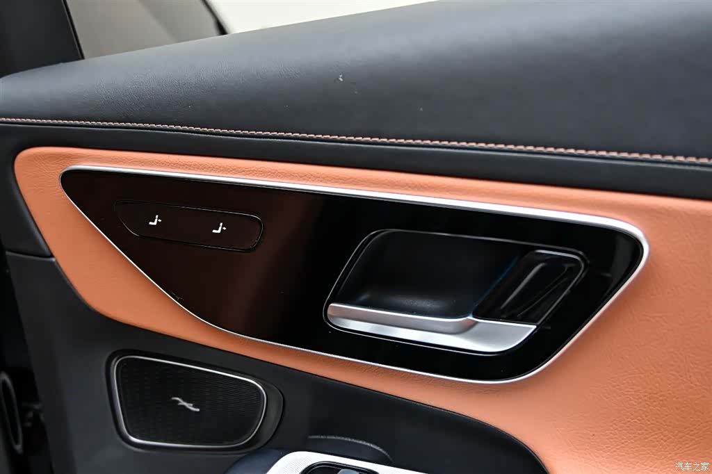 Mercedes-Benz GLC, 2023 27