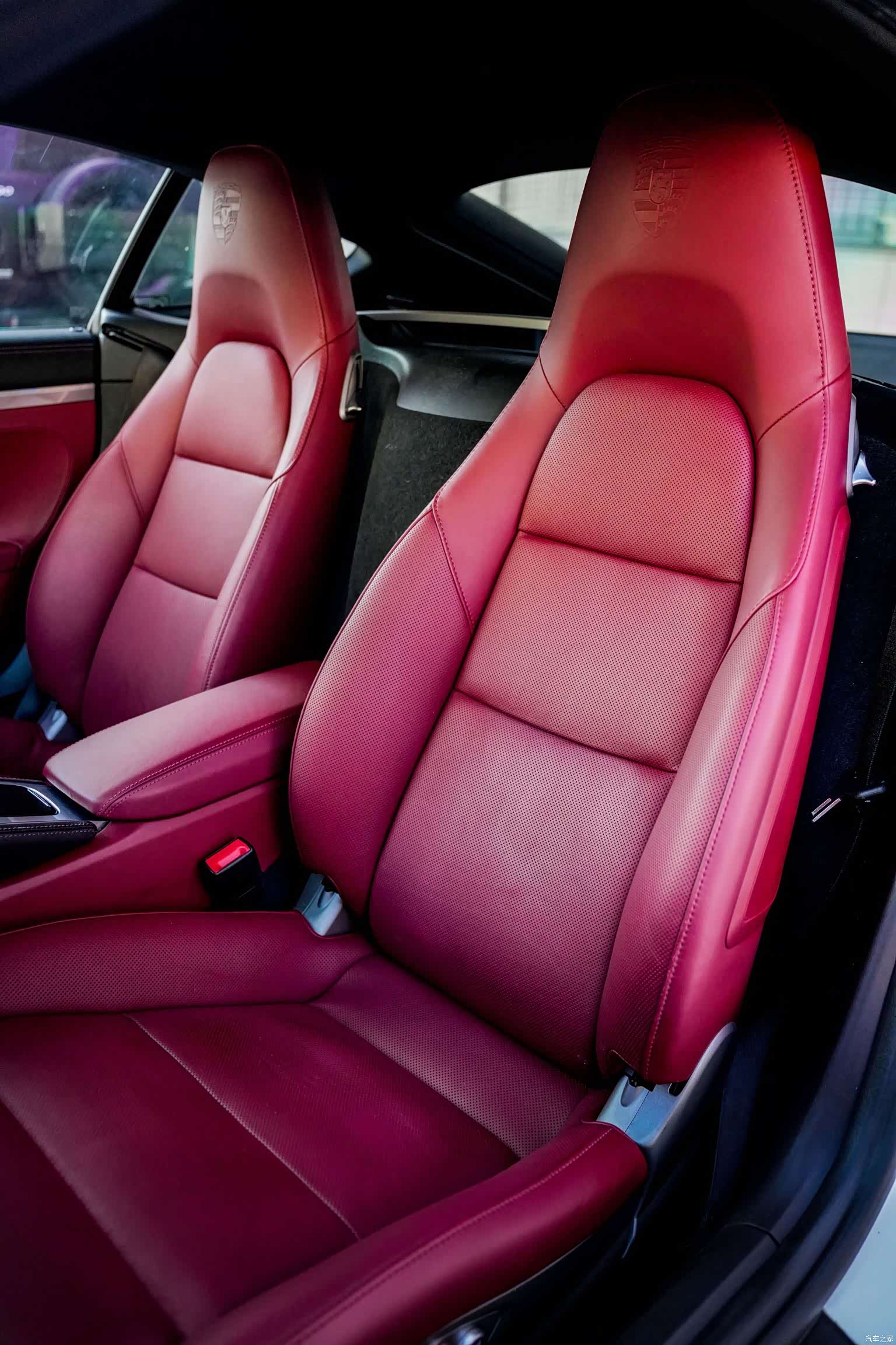 Porsche Cayman, 2018 9