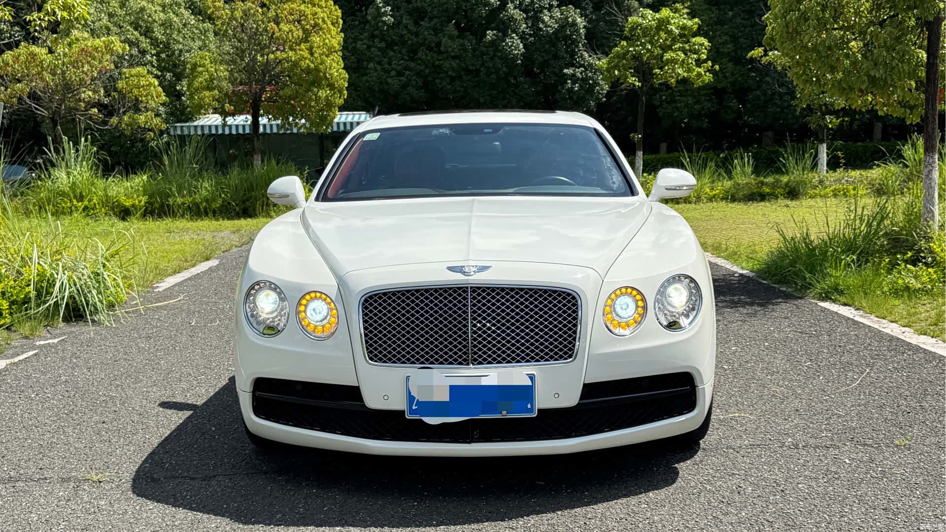 Bentley Flying Spur, 2018 2