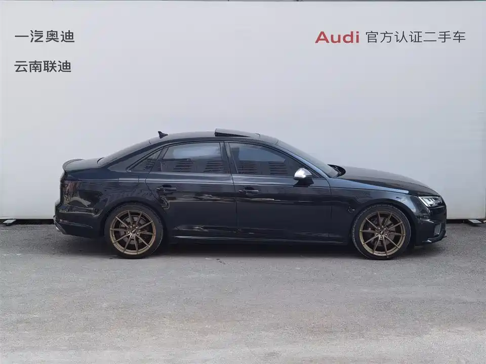 Audi S4
