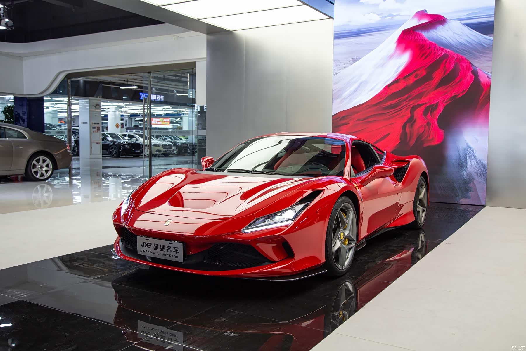 Ferrari F8