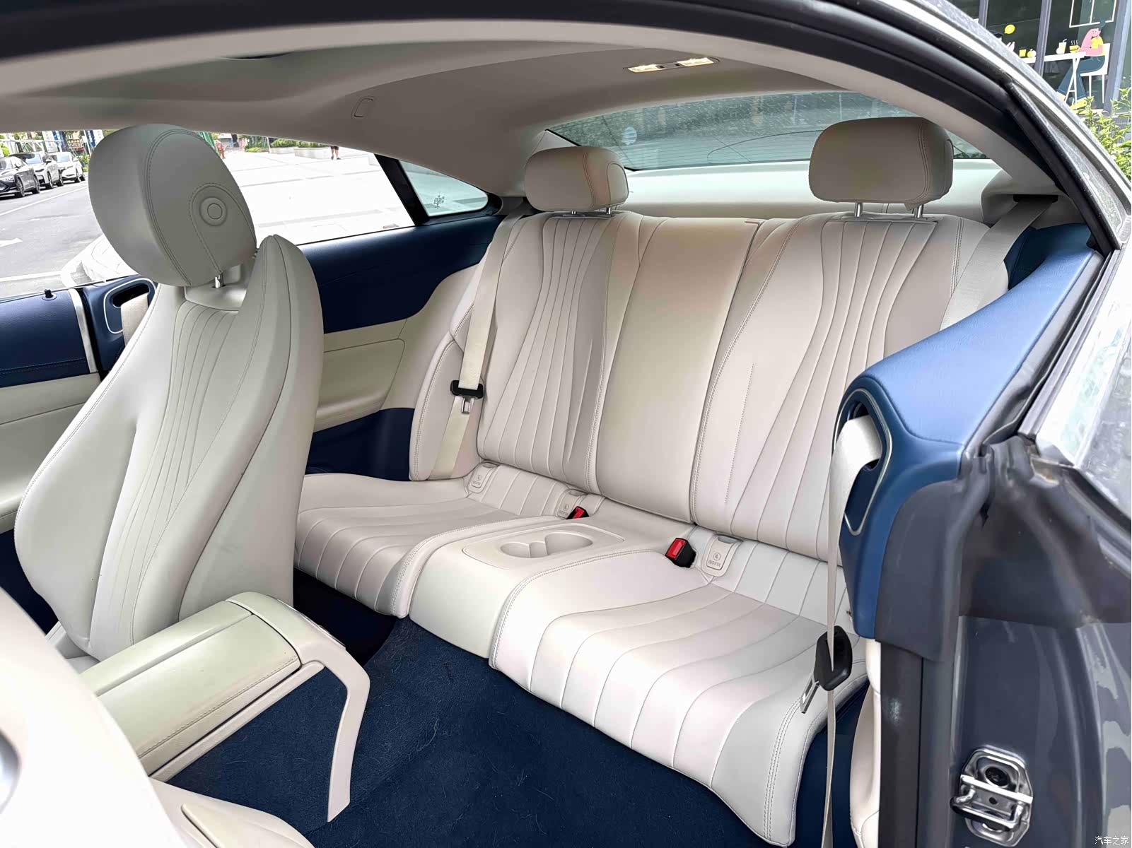 Mercedes-Benz E-Class, 2022 6