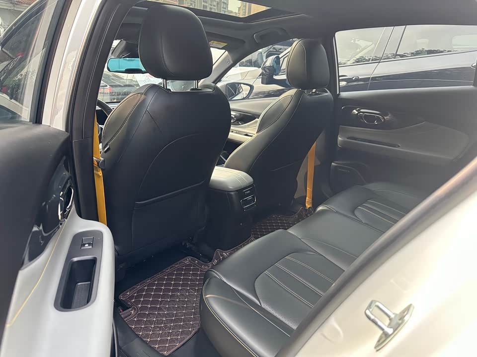 Trumpchi Shadow Leopard