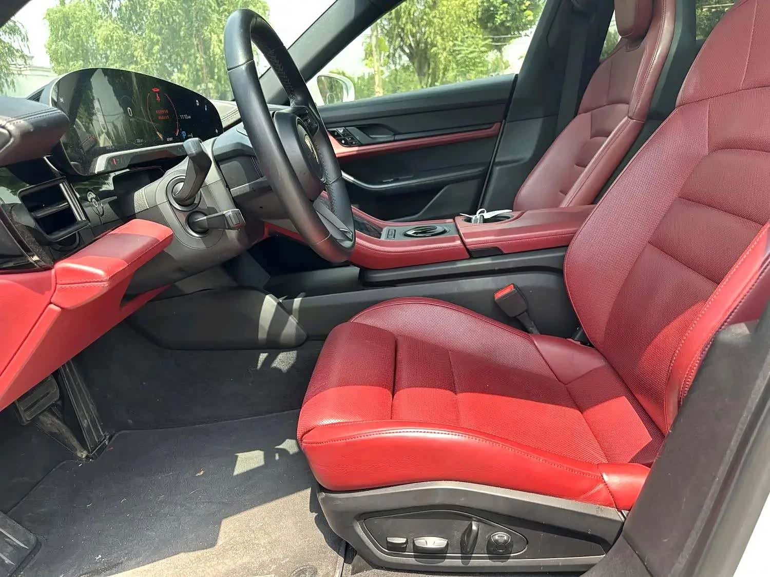 Porsche Taycan, 2021 все фото