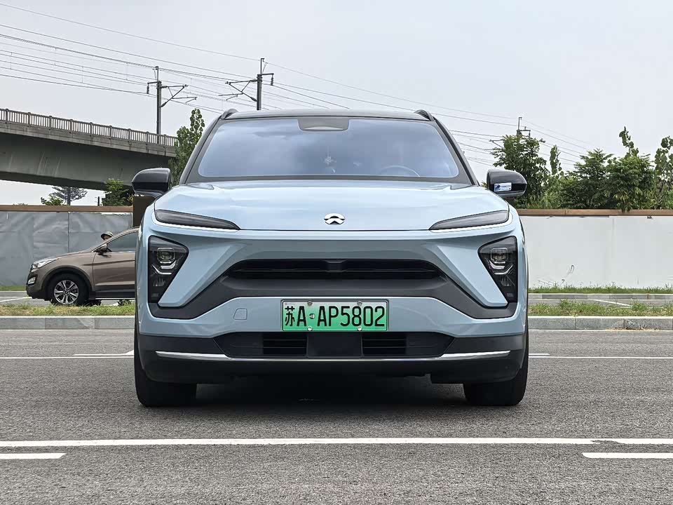 NIO ES6