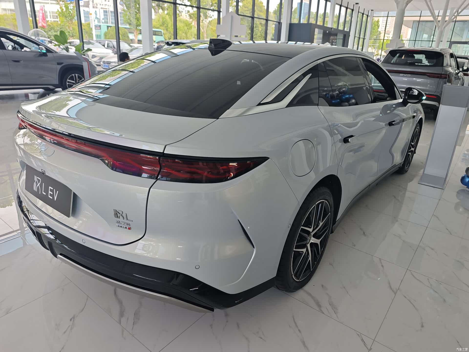BYD Han, 2025 16