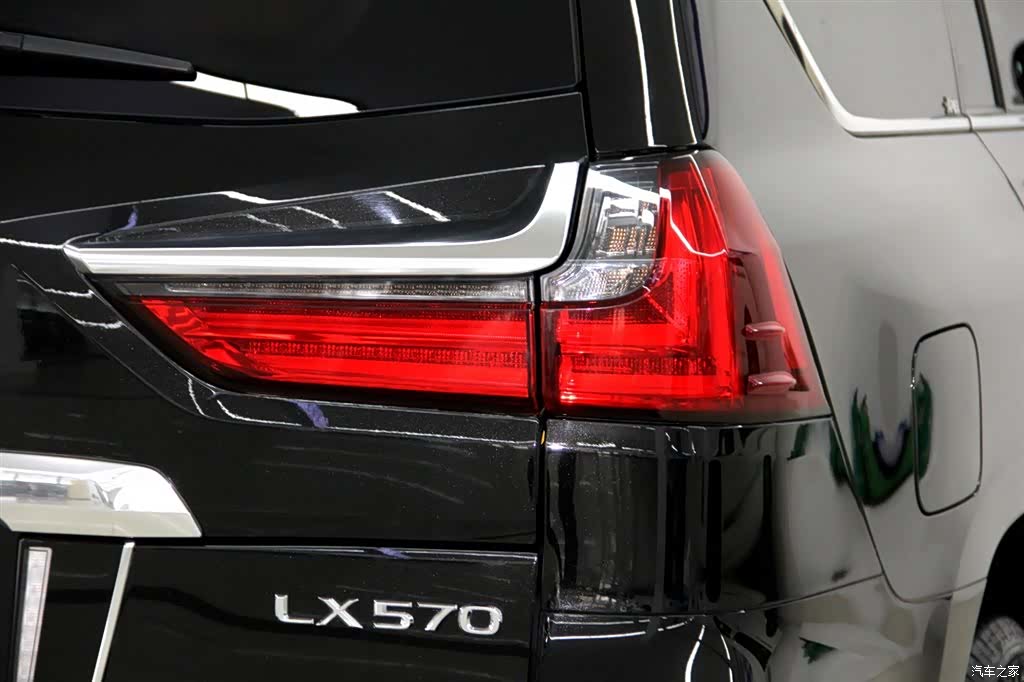 Lexus LX, 2020 35