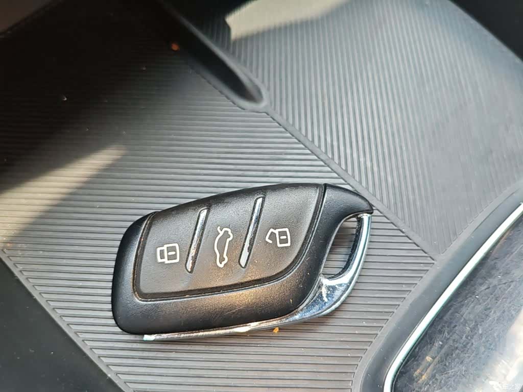 MG MG5, 2024 9