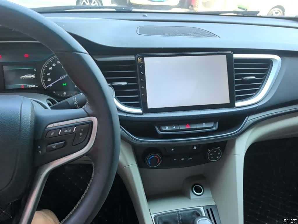 Buick V, 2018 10
