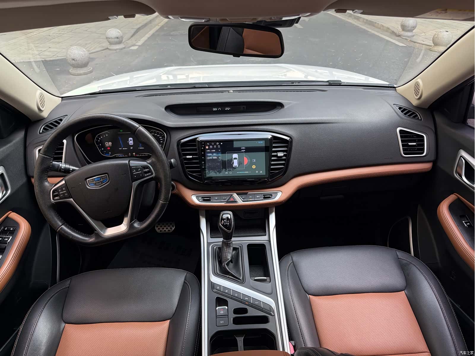 Geely X6, 2018 12