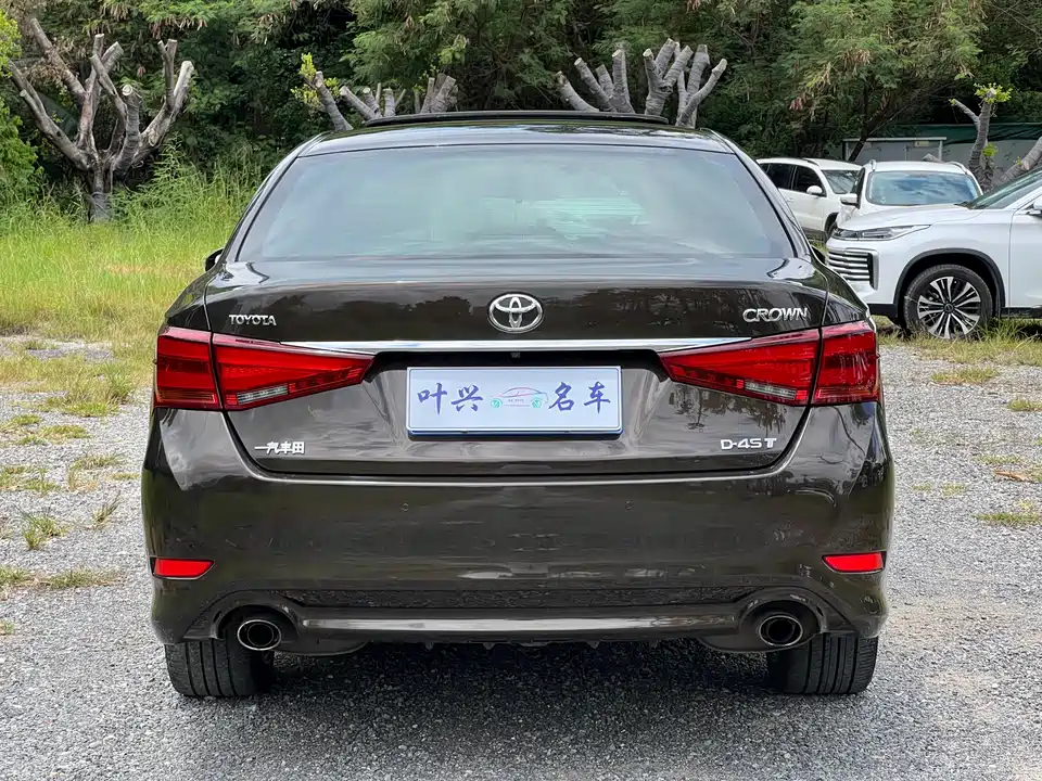 Toyota crown