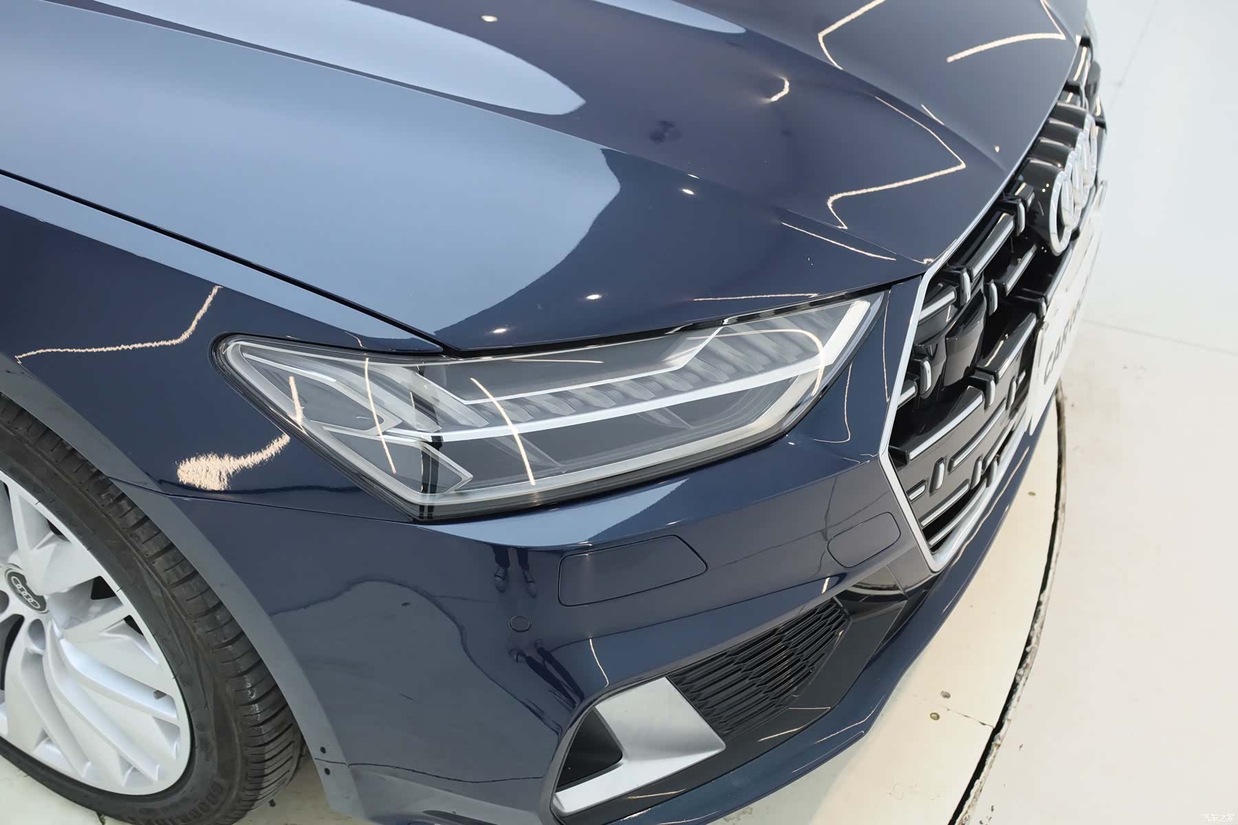 Audi A7L, 2024 15