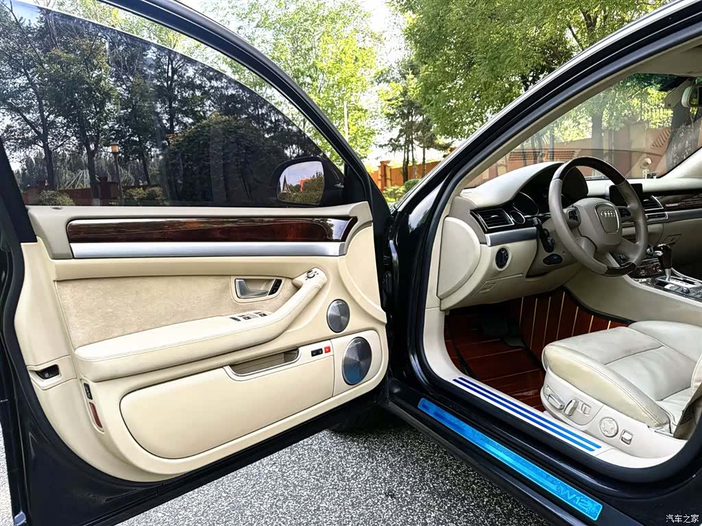 Audi A8L, 2009 6