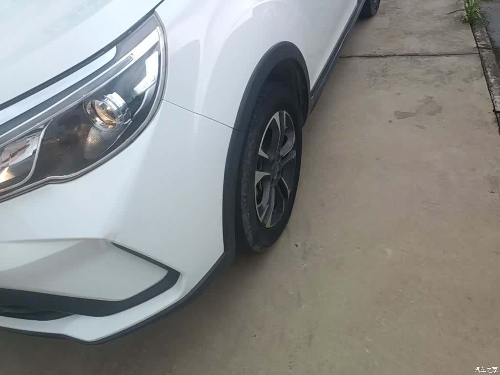 Geely EX3, 2022 23
