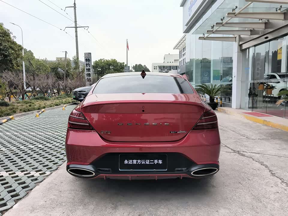 Genesis G70