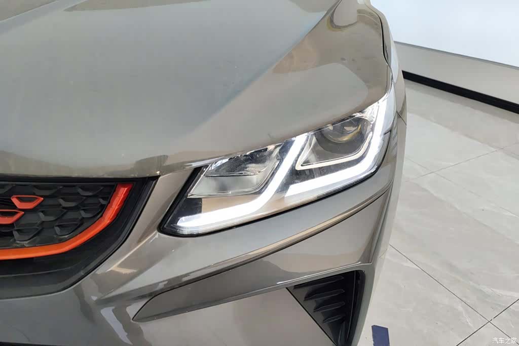 Geely Coolray, 2022 все фото