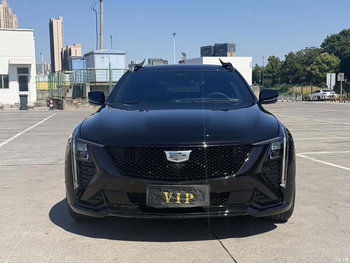 Cadillac CT5, 2025 2