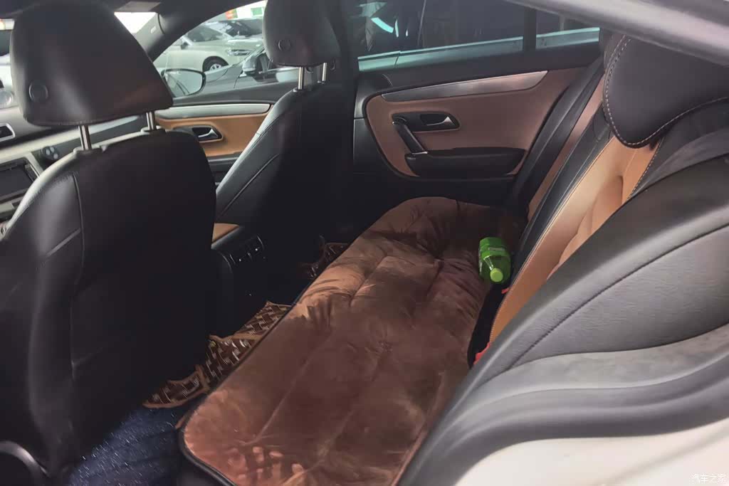 Volkswagen CC, 2015 11
