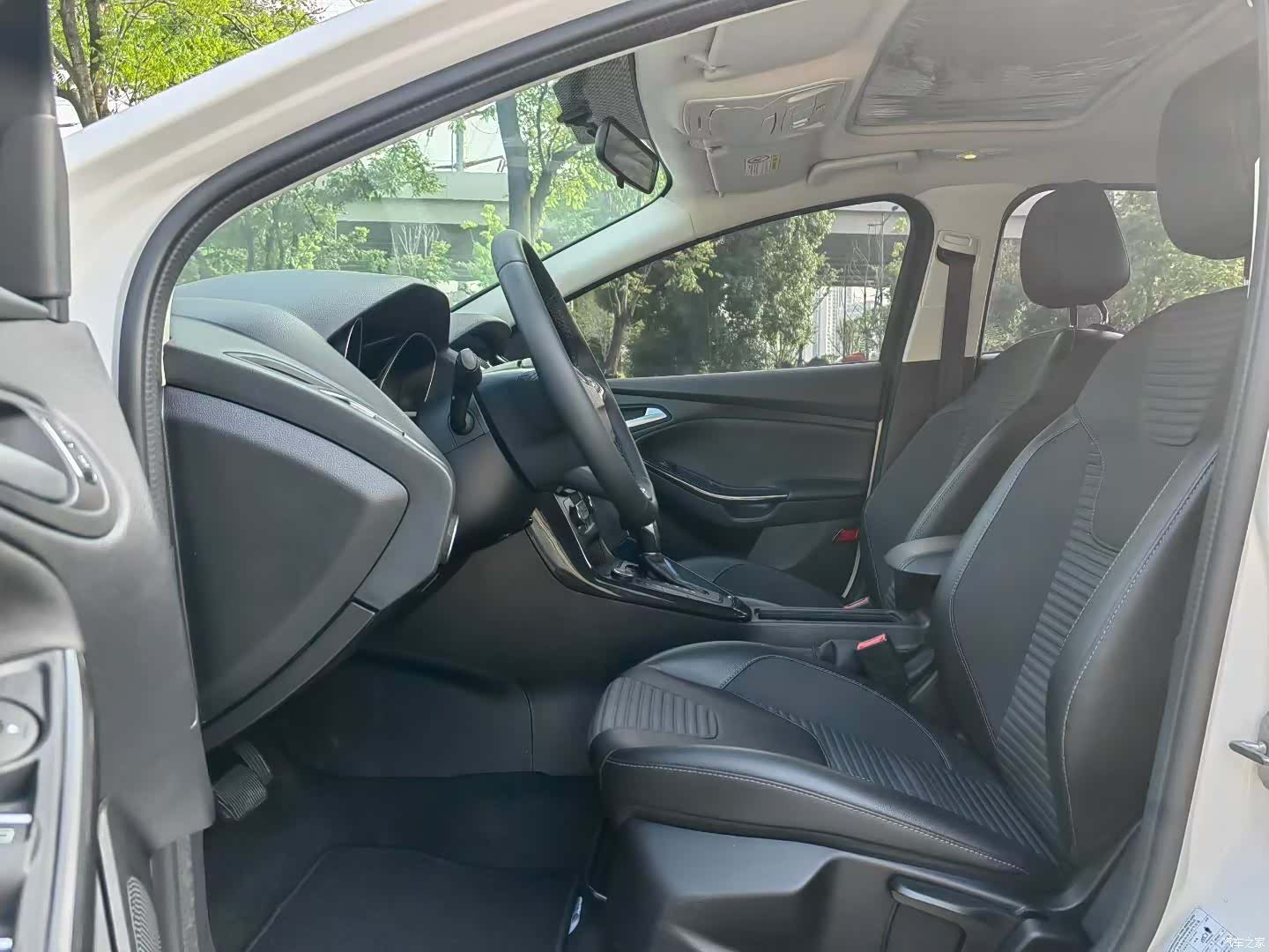 Ford Focus, 2017 все фото