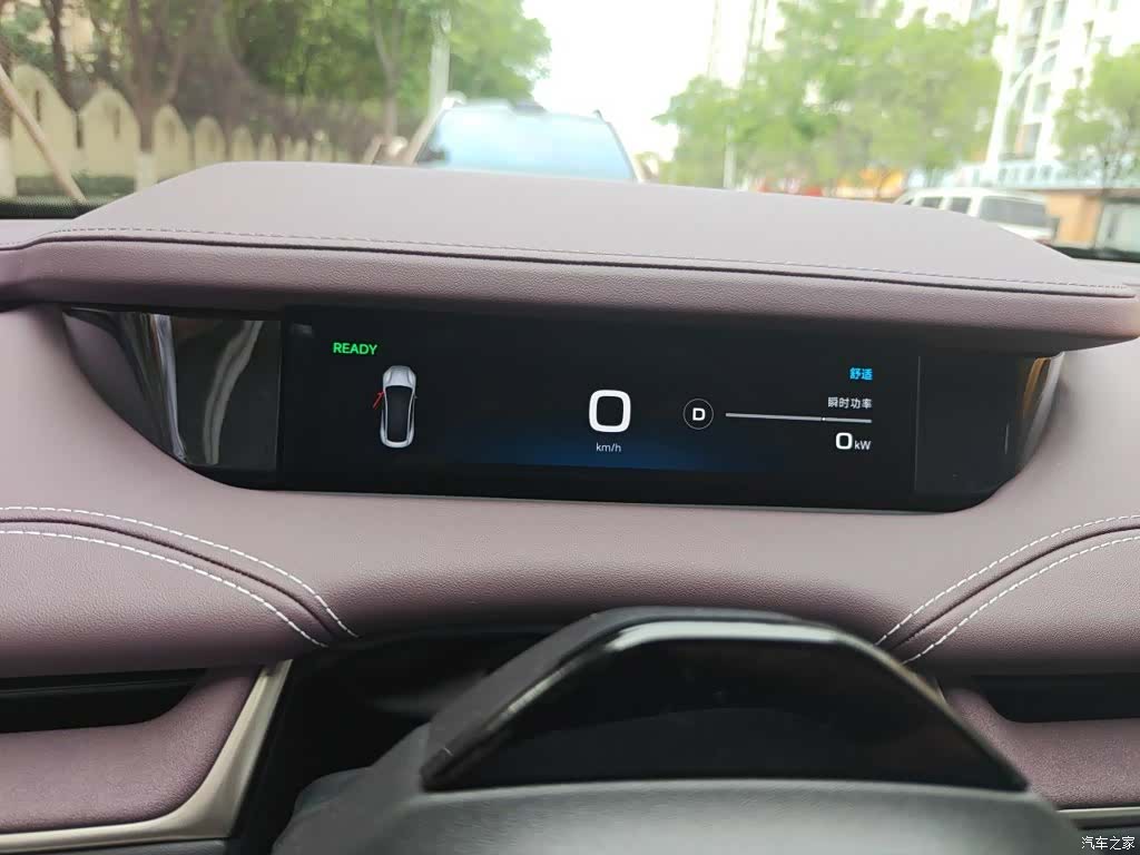 Xiaomi SU7, 2025 4