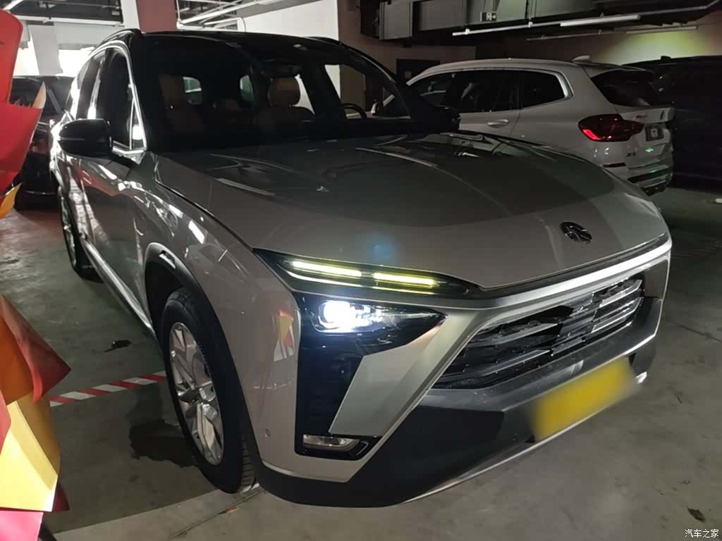 NIO ES8, 2021 4