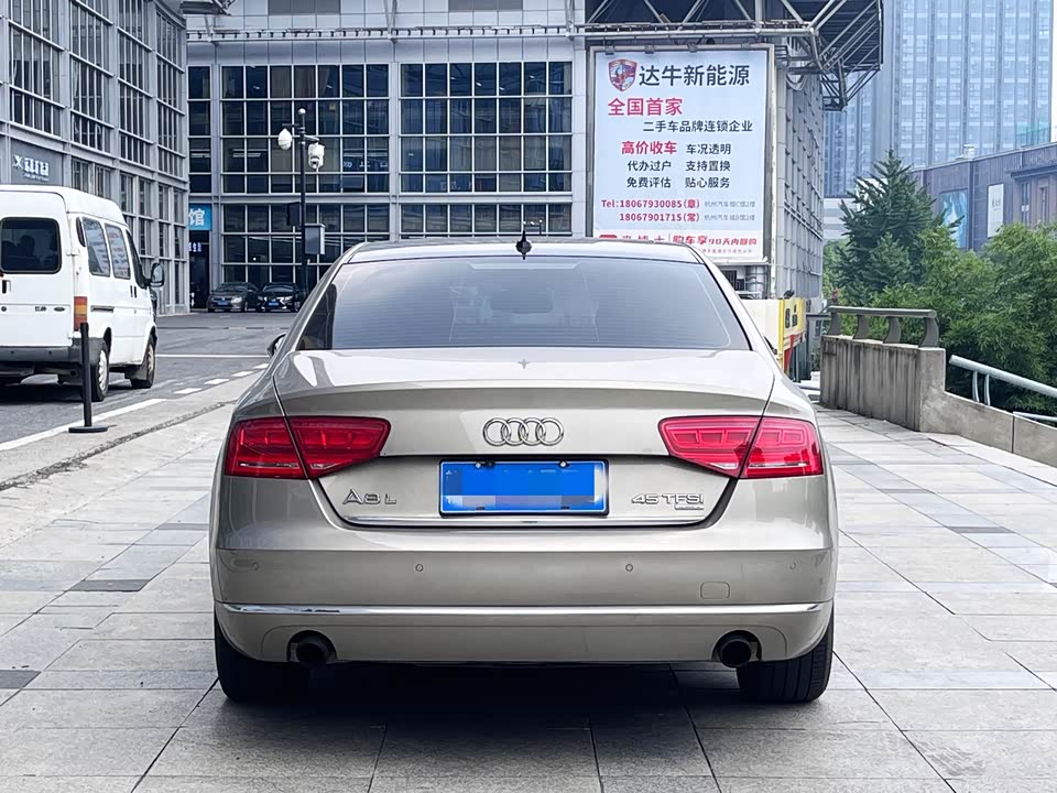 Audi A8