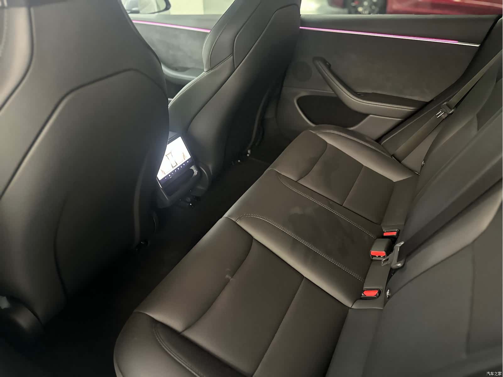 Tesla Model 3, 2024 6