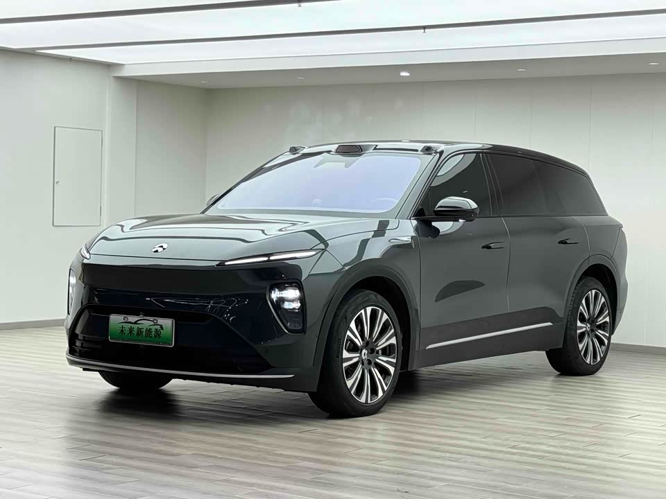 NIO ES8
