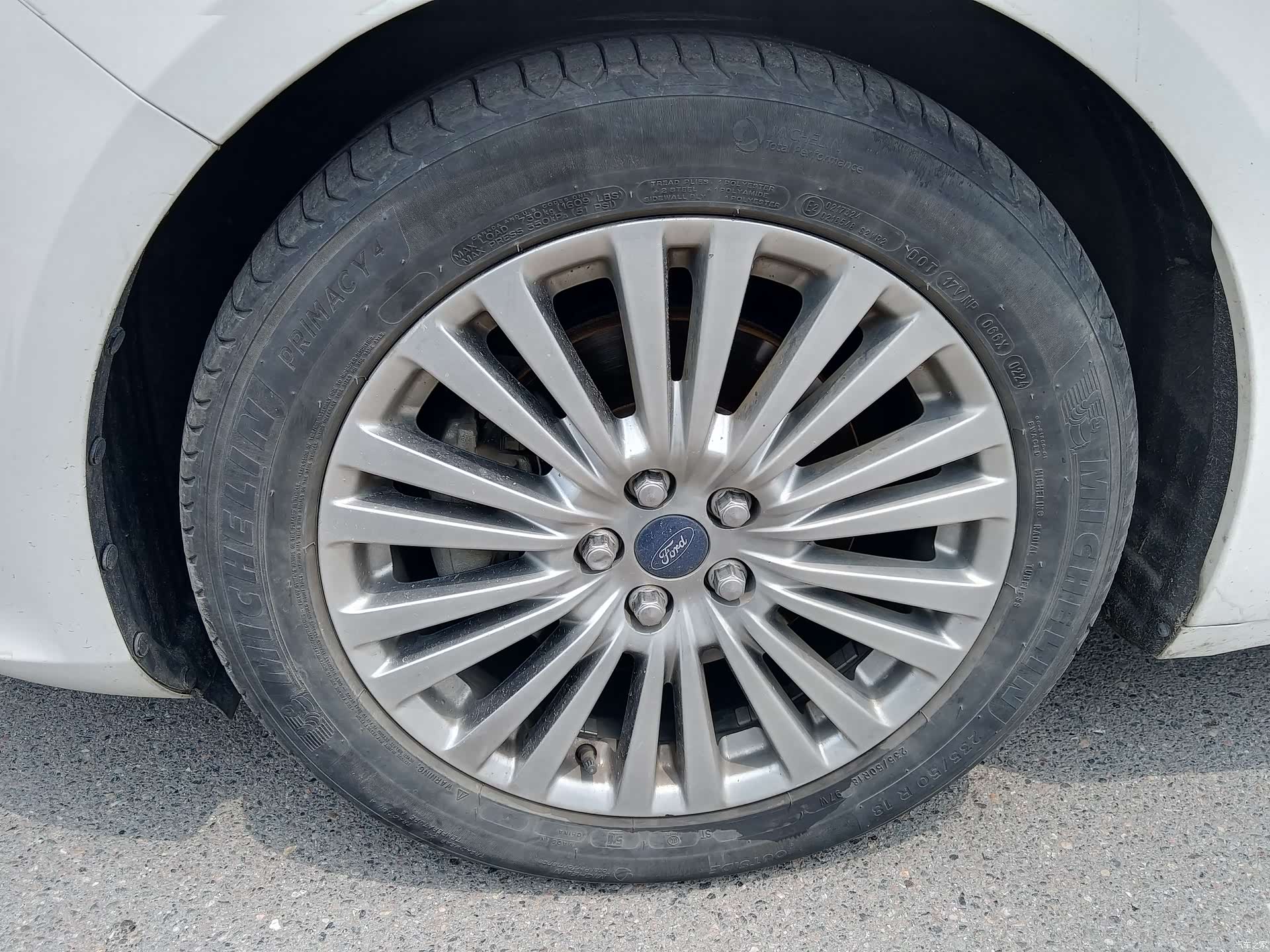 Ford Taurus, 2017 14