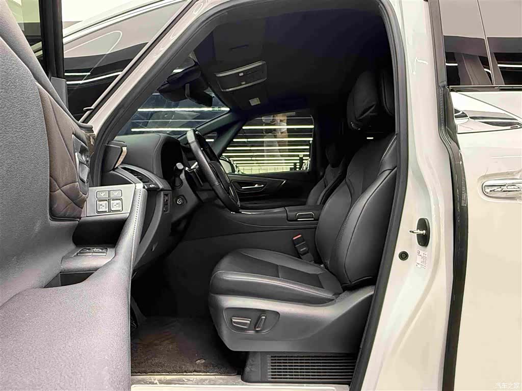 Toyota Vellfire, 2025 6