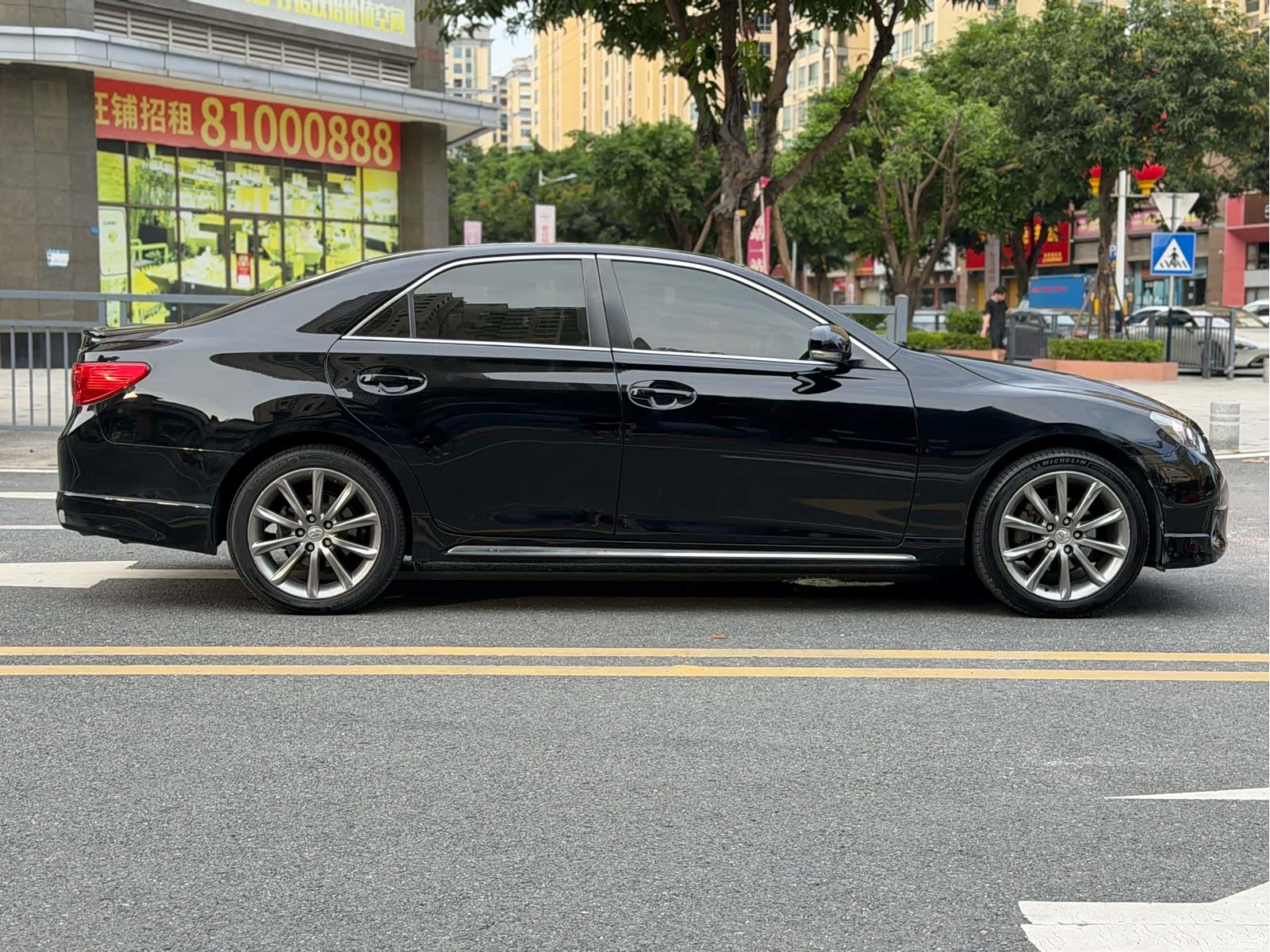 Toyota 2.5V, 2012 12