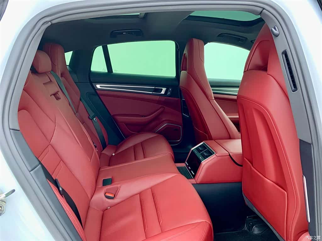 Porsche Panamera, 2023 16